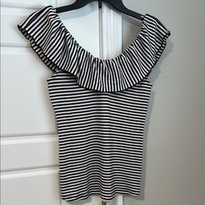 A New Day Black and White Ruffled Sleeveless Blouse